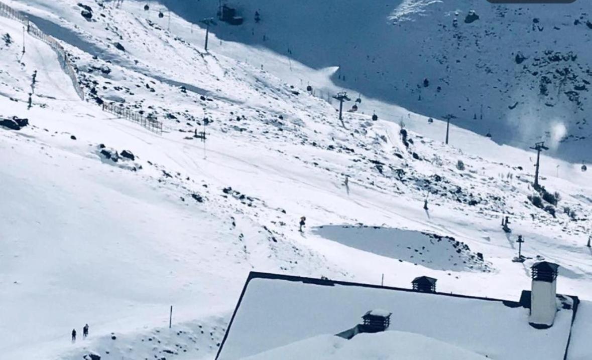 Sierra Nevada Los Alayos Estacion De Esqui Esterno foto